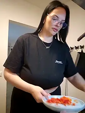 Jujuicy 97 online show from October 2025 04:22:01 PM