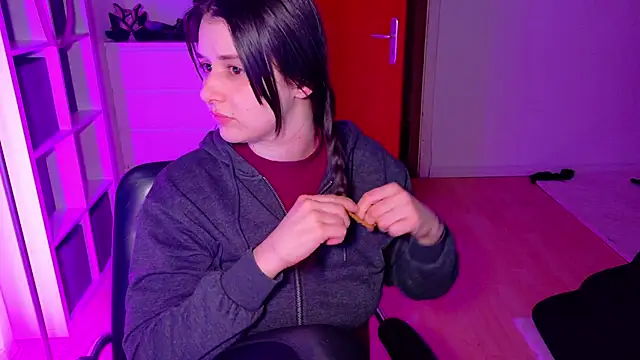 jenna-sxy19 online show from March 2025 02:51:01 AM