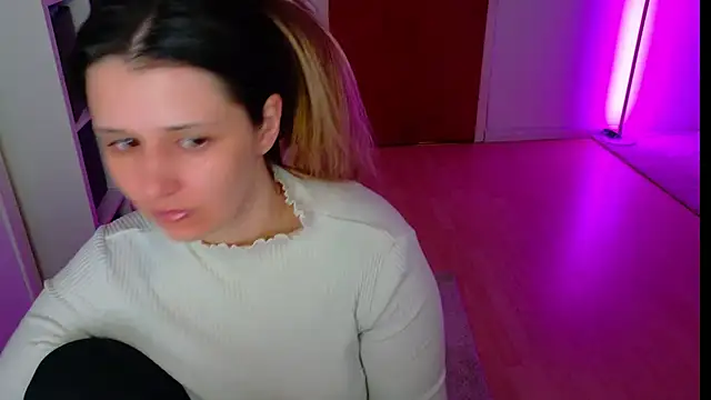 jenna-sxy19 online show from September 2025 10:30:01 AM