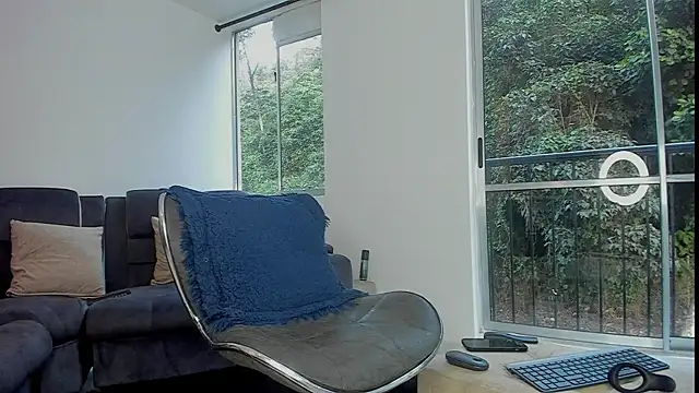 Snapshot of davis_alx1 chatting on December 2024 10:39:02 PM davis alx1 online show from December 2024 10:39:02 PM