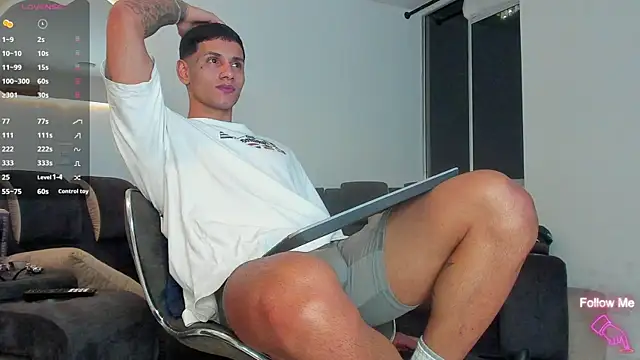 Snapshot of davis_alx1 chatting on February 2025 12:25:02 AM davis alx1 online show from February 2025 12:25:02 AM