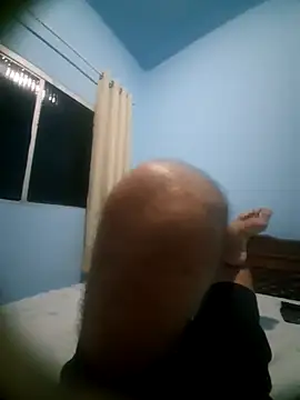 Snapshot of Zeus_Secret chatting on December 2024 09:26:01 PM Zeus Secret online show from December 2024 09:26:01 PM