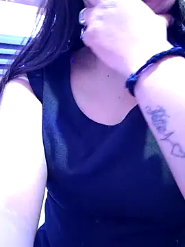 Snapshot of vadapavgirl chatting on November 2025 10:06:02 AM vadapavgirl online show from November 2025 10:06:02 AM