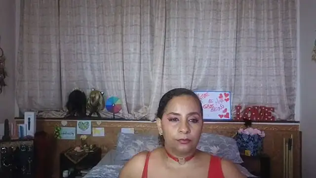 CleopatraYourRoyalAffair online show from February 2025 08:00:02 PM