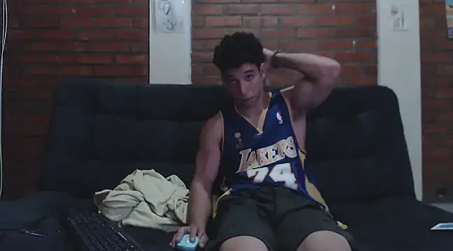 Snapshot of ethan_noir chatting on December 2024 01:40:01 AM ethan noir online show from December 2024 01:40:01 AM