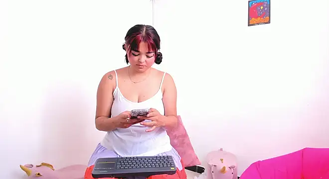Agata clark online show from October 2025 05:30:01 PM