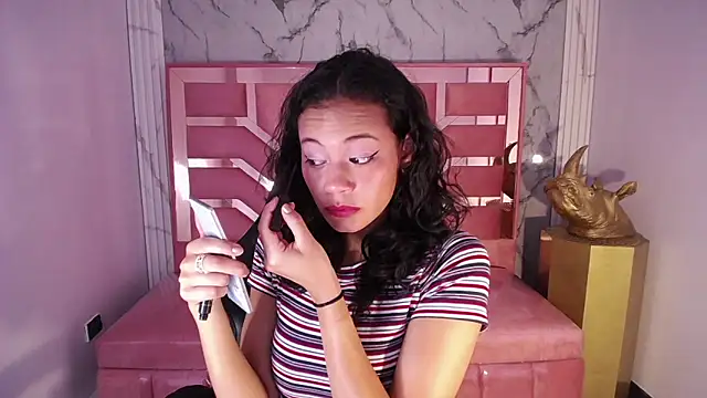 Snapshot of Tyna_ch chatting on January 2025 04:26:01 PM Tyna ch online show from January 2025 04:26:01 PM