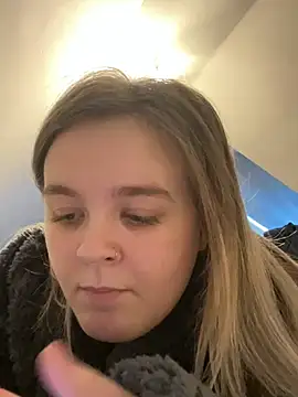 Snapshot of princess_blondex chatting on January 2025 03:39:02 PM princess blondex online show from January 2025 03:39:02 PM