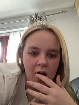 Snapshot of princess_blondex chatting on March 2025 12:56:02 PM princess blondex online show from March 2025 12:56:02 PM