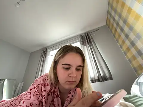 Snapshot of princess_blondex chatting on June 2026 02:44:02 PM princess blondex online show from June 2026 02:44:02 PM