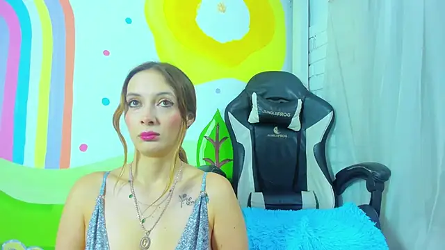 Melissa walker  online show from October 2025 12:02:02 PM