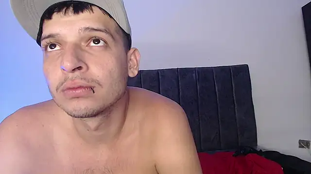 FerneyManti online show from February 2025 10:03:01 PM