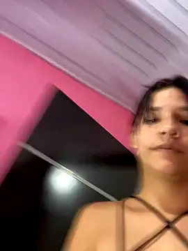 FerneyManti online show from September 2025 03:22:01 AM