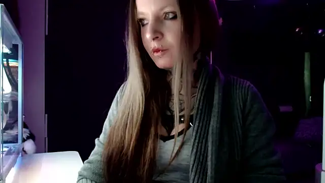 Snapshot of InesGold chatting on February 2025 07:13:01 AM InesGold online show from February 2025 07:13:01 AM