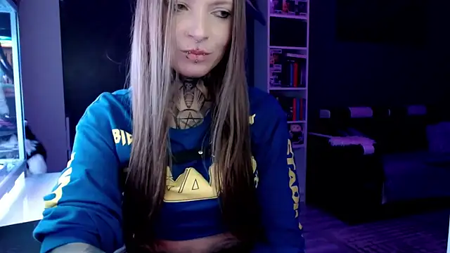 Snapshot of InesGold chatting on February 2025 06:24:02 PM InesGold online show from February 2025 06:24:02 PM