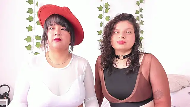 Karol IsabelCouple online show from February 2025 04:36:02 PM