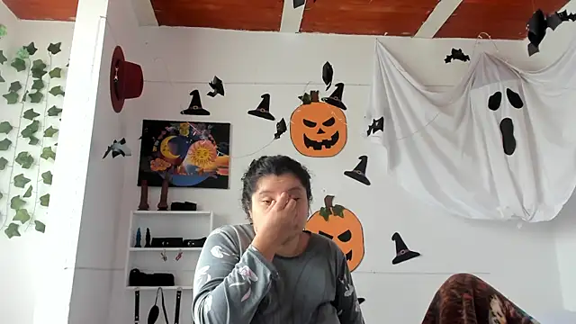 Karol IsabelCouple online show from October 2025 03:34:02 PM