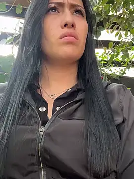 Snapshot of Sara_luna_ chatting on March 2025 09:37:01 PM Sara luna online show from March 2025 09:37:01 PM