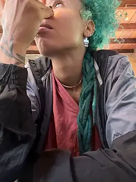 sammoura01 online show from November 2025 02:53:02 PM