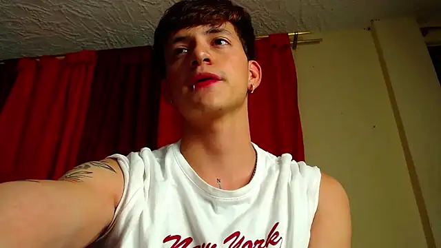 GabyThoms online show from January 2025 07:38:02 AM