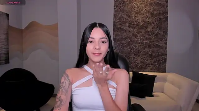 HannahJamesX online show from February 2025 07:03:02 PM