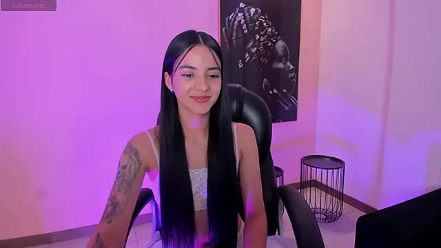 HannahJamesX online show from March 2025 07:56:01 PM