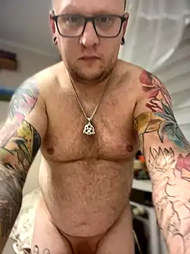 PierreNaked89 online show from October 2025 12:00:02 AM