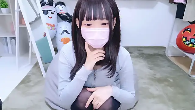 x-naru-x online show from October 2025 02:09:01 PM