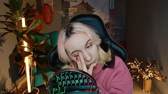 JasmineMilko online show from March 2025 05:11:02 AM