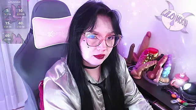 Snapshot of LiloMoon69 chatting on April 2026 12:48:01 AM LiloMoon69 online show from April 2026 12:48:01 AM