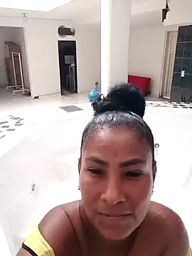 Snapshot of OliviaBurning chatting on March 2025 10:43:01 PM OliviaBurning online show from March 2025 10:43:01 PM