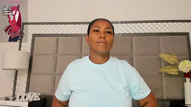 Snapshot of OliviaBurning chatting on September 2025 07:30:02 PM OliviaBurning online show from September 2025 07:30:02 PM