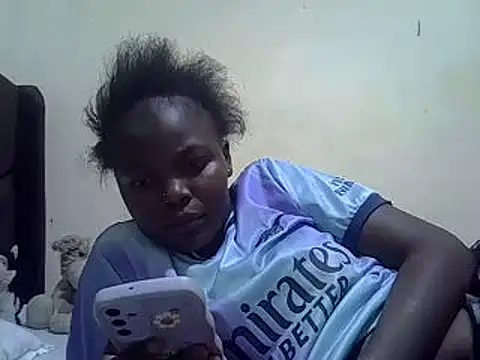 pretty vivy online show from February 2025 04:21:02 PM