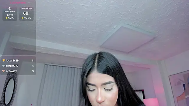 Snapshot of amelie_jhons chatting on February 2025 02:40:02 AM amelie jhons online show from February 2025 02:40:02 AM