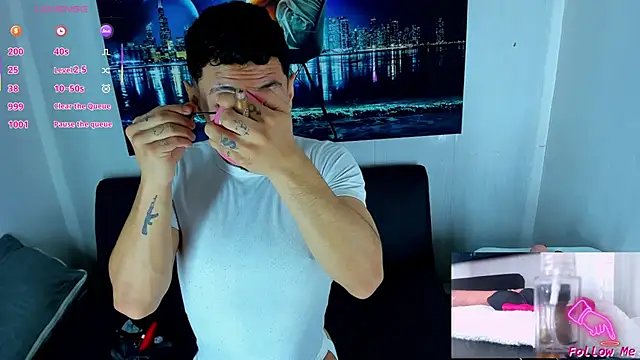 Snapshot of Piggy_Eddy chatting on September 2025 12:38:01 PM Piggy Eddy online show from September 2025 12:38:01 PM
