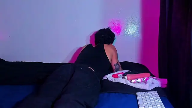 Snapshot of Piggy_Eddy chatting on February 2026 02:21:01 AM Piggy Eddy online show from February 2026 02:21:01 AM