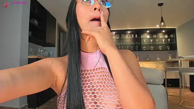 Snapshot of NatyFerrer_ chatting on January 2025 04:51:02 PM NatyFerrer online show from January 2025 04:51:02 PM