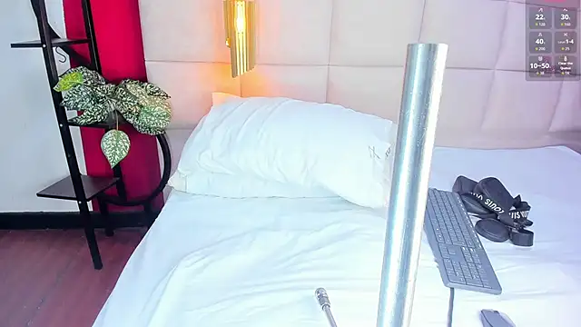 Amberluy online show from February 2026 07:33:02 PM