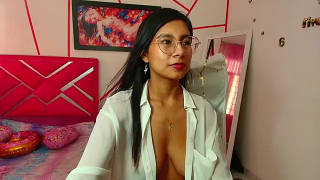 Snapshot of _Jessi29_ chatting on March 2025 07:57:02 PM  Jessi29  online show from March 2025 07:57:02 PM