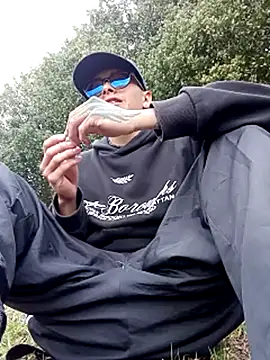 Snapshot of Cuervo_maniaco chatting on March 2025 07:43:02 PM Cuervo maniaco online show from March 2025 07:43:02 PM