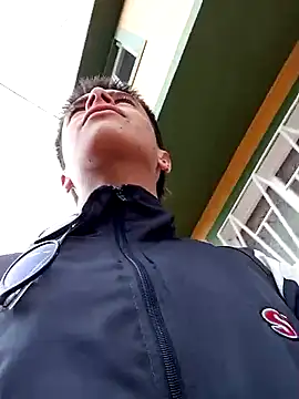 Snapshot of Cuervo_maniaco chatting on March 2025 03:47:02 PM Cuervo maniaco online show from March 2025 03:47:02 PM