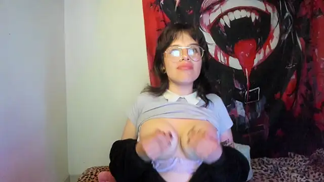 Snapshot of Lucyfx666 chatting on October 2025 04:31:01 AM Lucyfx666 online show from October 2025 04:31:01 AM