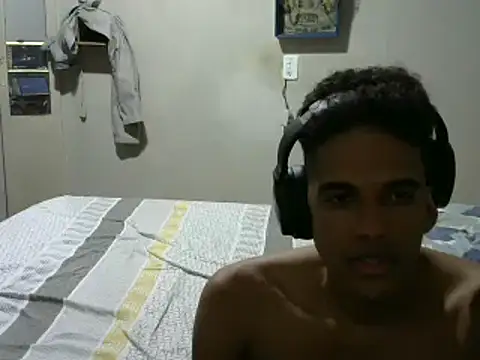 Snapshot of RenziTatte chatting on December 2024 03:07:01 AM RenziTatte online show from December 2024 03:07:01 AM