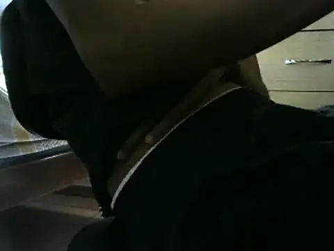 Snapshot of RenziTatte chatting on December 2024 01:06:01 PM RenziTatte online show from December 2024 01:06:01 PM