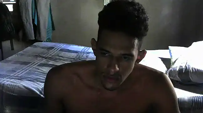 Snapshot of RenziTatte chatting on February 2025 08:54:02 PM RenziTatte online show from February 2025 08:54:02 PM