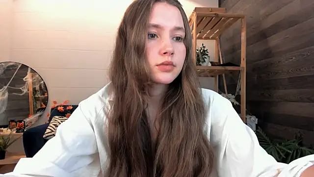 MaryannSoftt online show from October 2025 04:11:01 PM