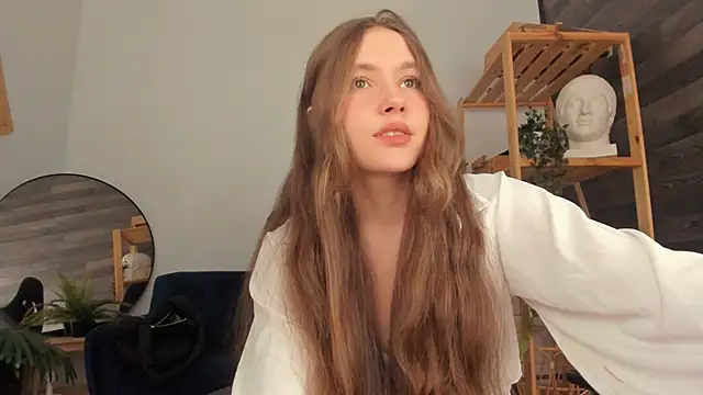 MaryannSoftt online show from November 2025 04:07:02 PM