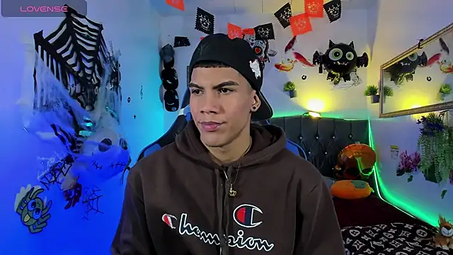 Damian latinxxx online show from October 2025 03:07:01 AM