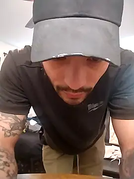 JohnnyDeep187 online show from December 2024 07:49:02 PM