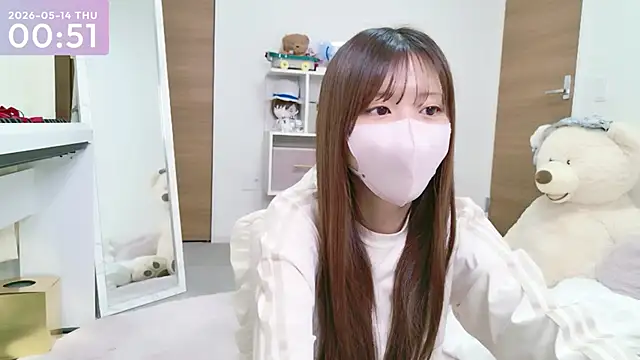 Snapshot of -SHINON- chatting on May 2026 03:53:01 PM -SHINON- online show from May 2026 03:53:01 PM
